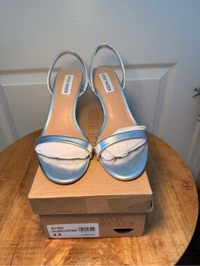 Steve Madden Silver Metallic Slingback Sandals Like New w/ Box